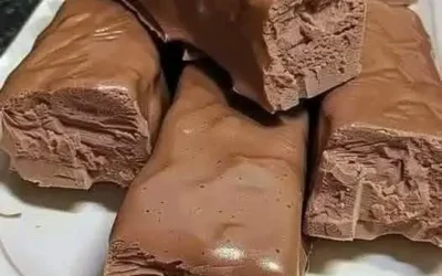 U (1)